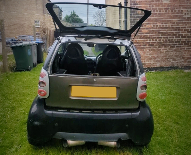 Rear Exterior of 1st Gen SMART.