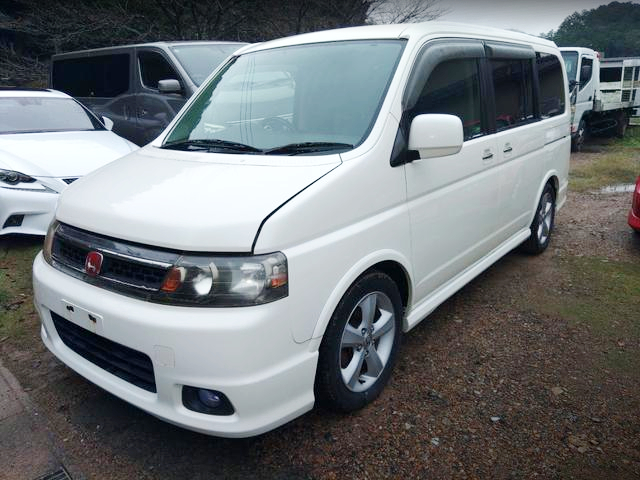 Front exterior of 2nd Gen STEPWAGON SPADA 24T.
