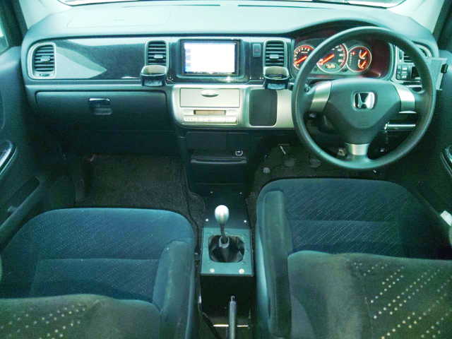 Manual Shift Conversion Interior of 2nd Gen STEPWAGON SPADA 24T.