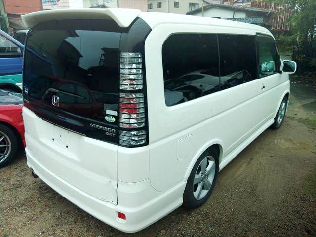 Rear exterior of 2nd Gen STEPWAGON SPADA 24T.