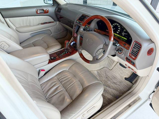 Interior of JDM VIP Custom UCF20 CELSIOR B-SPEC eR VERSION.