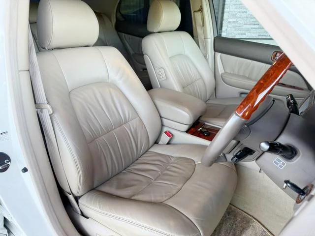 Seats of JDM VIP Custom UCF20 CELSIOR B-SPEC eR VERSION.