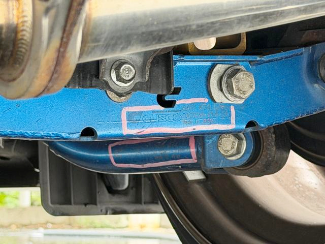 CUSCO Arms of WIDEBODY VAB SUBARU WRX STI TYPE-S.