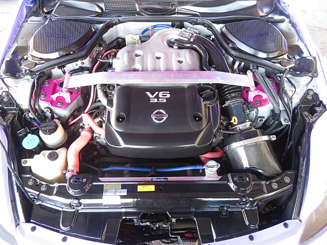 VQ35DE 3500cc V6 engine.