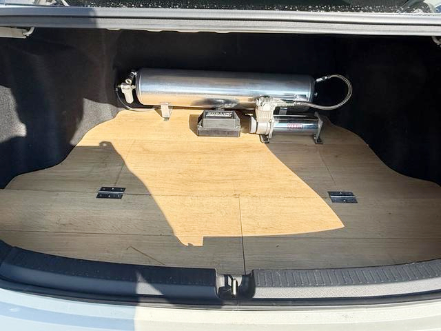 AirLift AIR SUSPENSION SYSTEM.