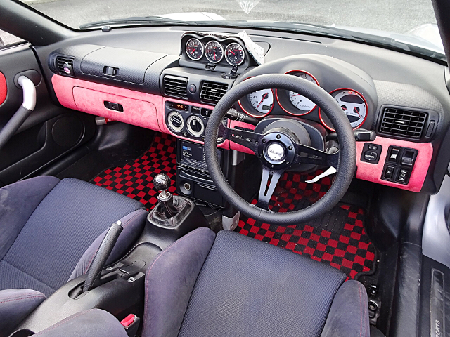 Dashboard of ZZW30 MR-S S-EDITION.